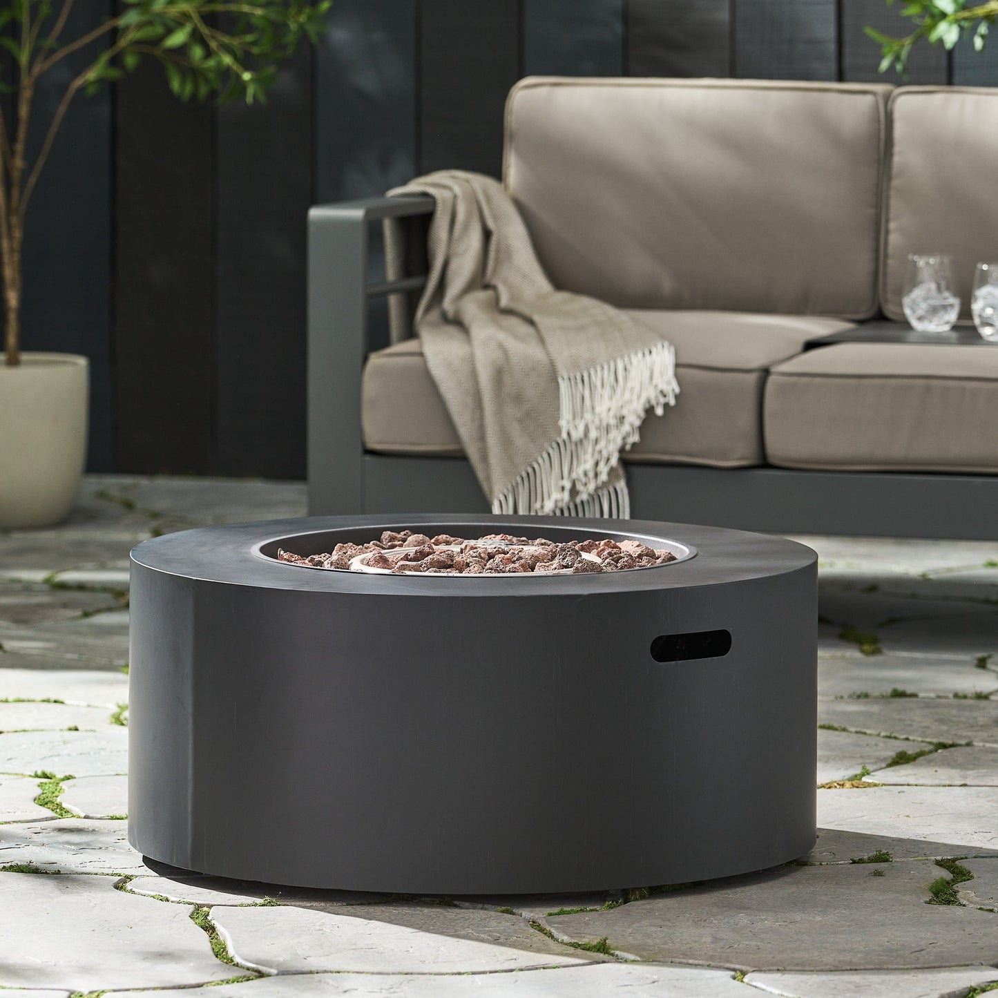 Modern Iron Propane Fire Pit, 32' Round, 40,000 BTU, Dark Grey Finish