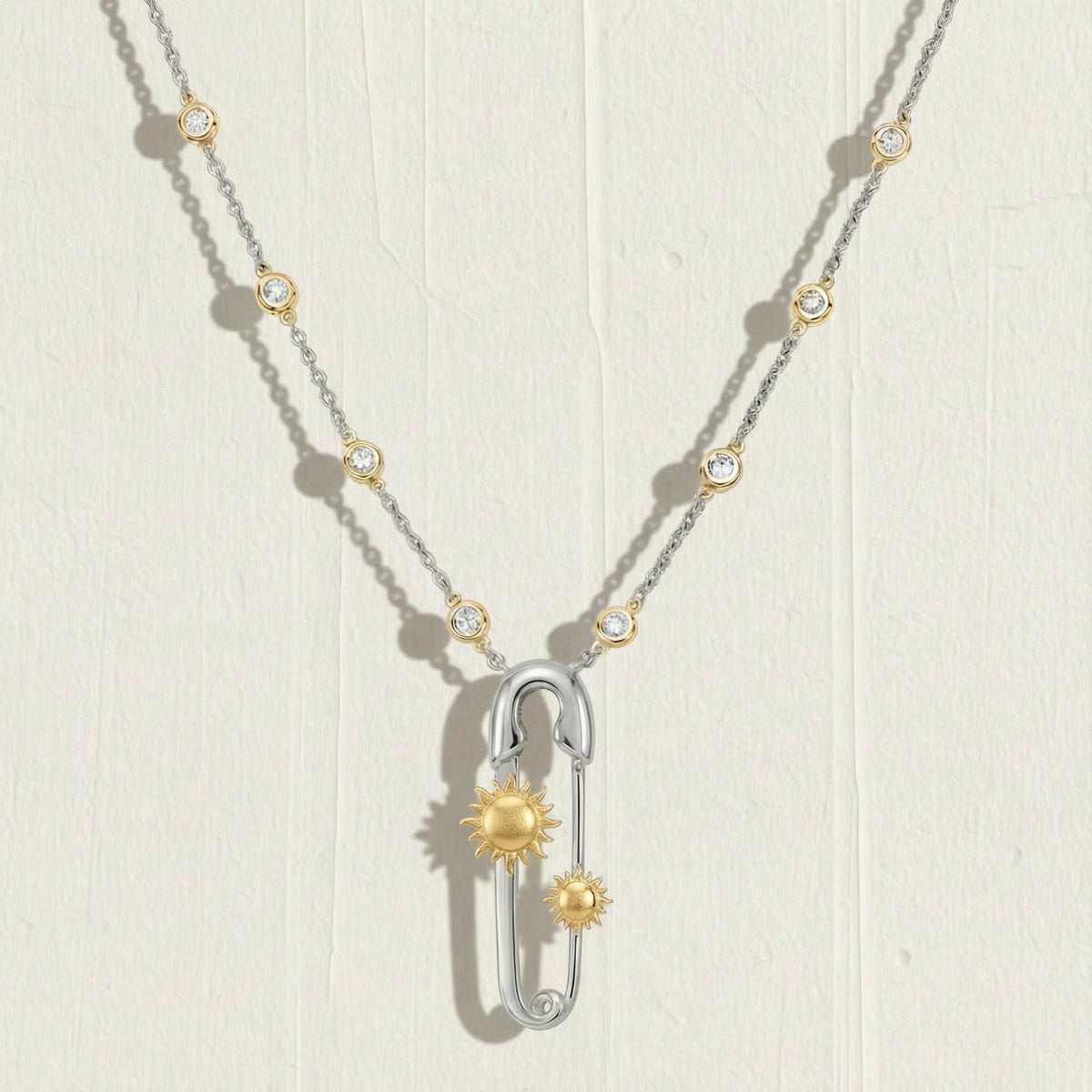 Fashionable Pin-shaped Necklace For Women