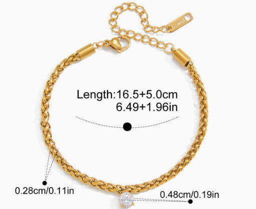 Lucky Pig-Nose Clasp Golden Titanium Steel Bracelet For Women High-End Jewelry