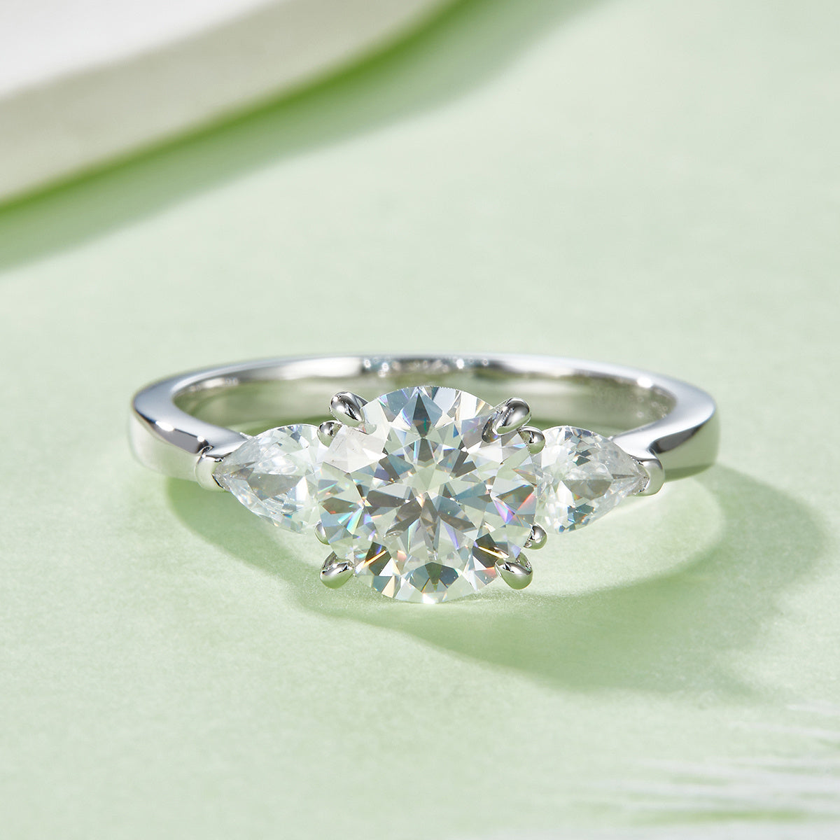 2 Carat Round Moissanite Engagement Ring, 3-Stone S925 Silver Platinum Plated, D Color VVS1 With GRA Certificate, US Size 5-9.