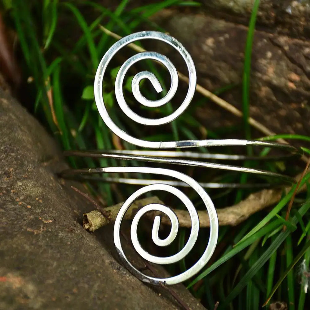 Gold Minimalist Spiral Arm Ring Jewelry