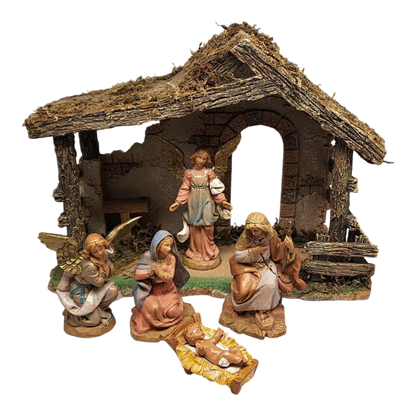 Figure Set With Stable - Fontanini - 5" Scale