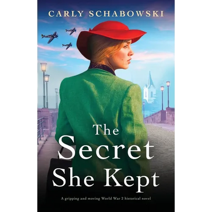 The Secret She Kept: A gripping and moving World War 2 historical novel - Paperback