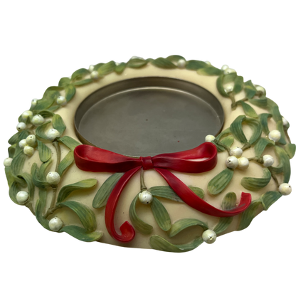 Mistletoe Pillar Candle Wreath