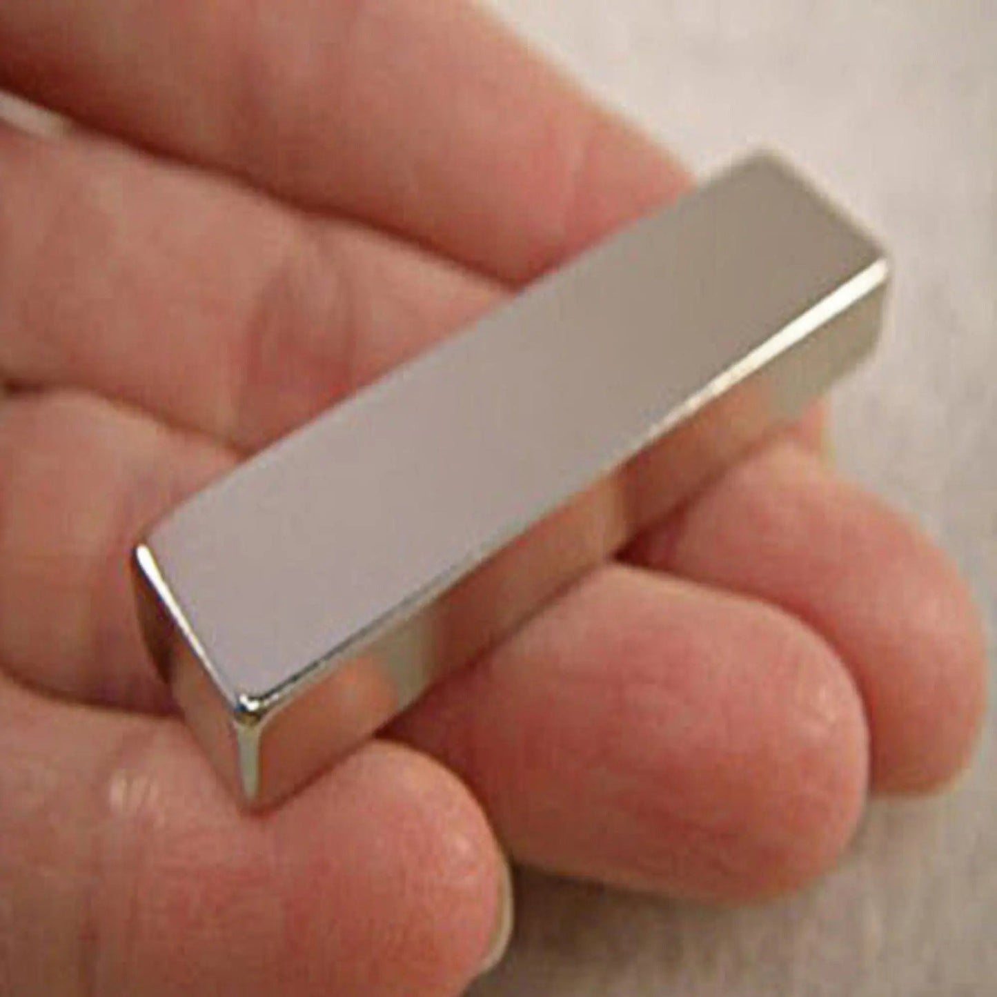 GTE Diamond Analyzer & Rare Earth Magnet Gold & Silver Testing Kit with White 2''x2'' Stone