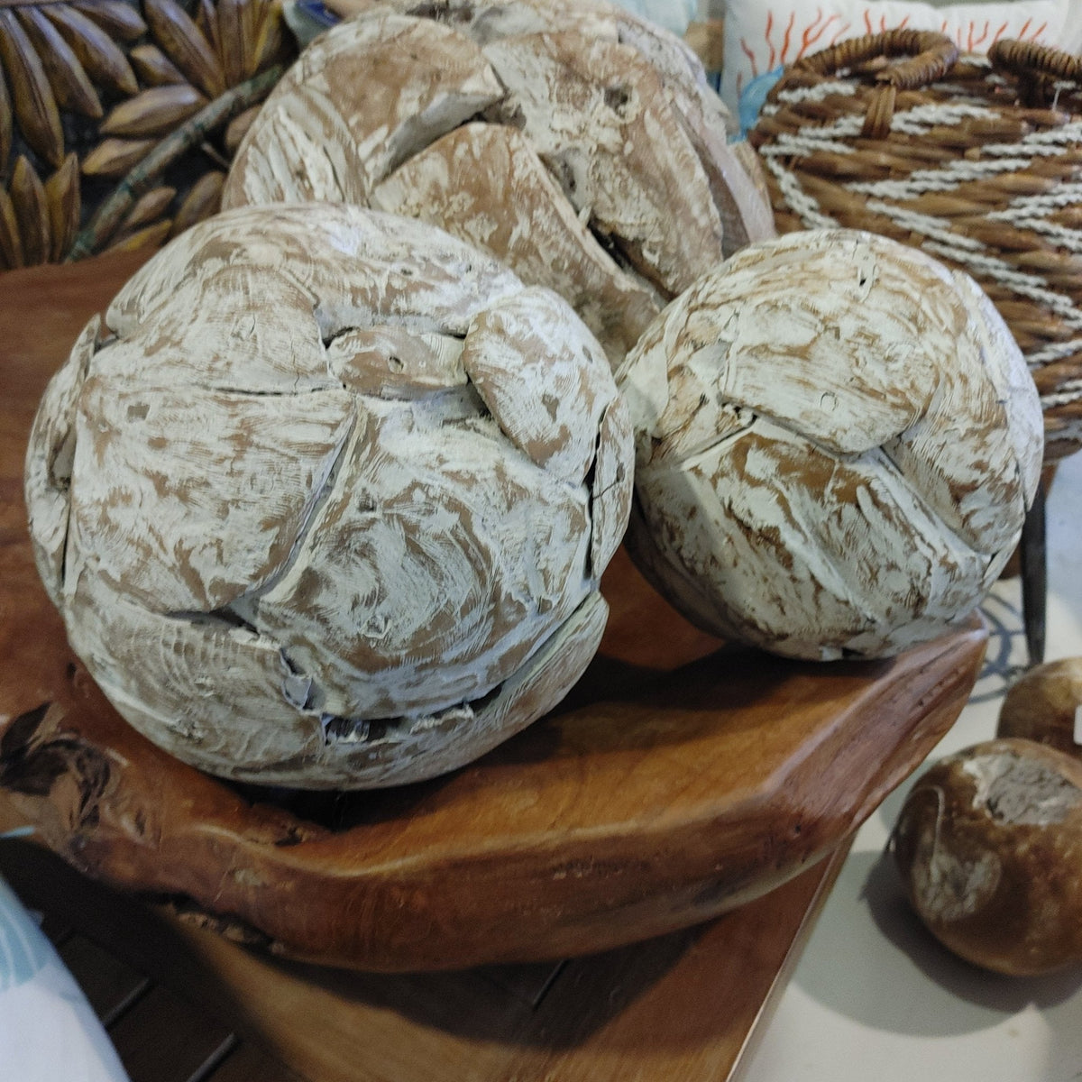 Mosaic Teak Ball