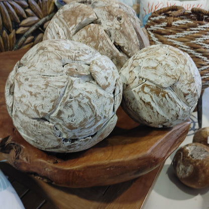 Mosaic Teak Ball