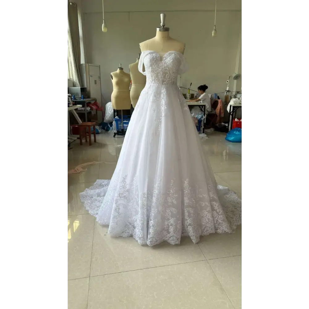Off-shoulder Lace Bridal Main Wedding Dress