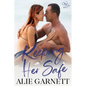Keeping Her Safe - Paperback