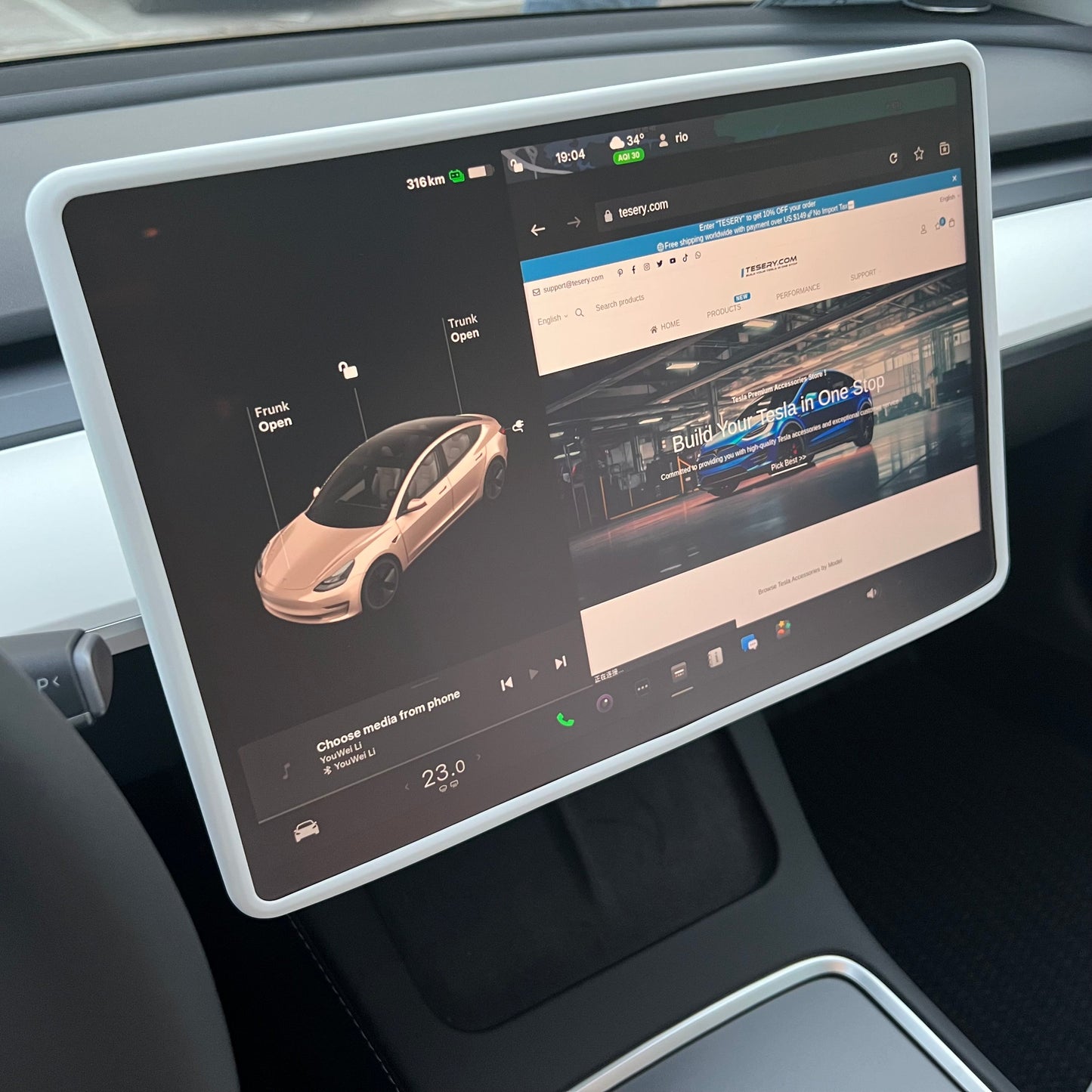 Silicone 15.6" Central Screen Protector Frame for Model 3 / Y