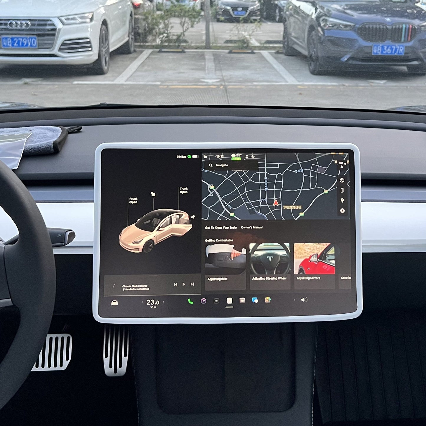 Silicone 15.6" Central Screen Protector Frame for Model 3 / Y