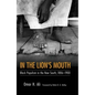 In the Lion's Mouth: Black Populism in the New South, 1886-1900 - Paperback