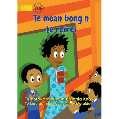 First Day at School - Te moan bong n te reirei (Te Kiribati) - Paperback
